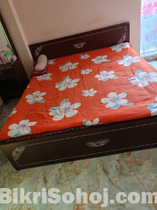 6/7 bed with mattress
